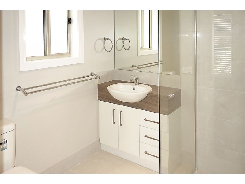 25 Maitland Drive, Estella NSW 2650