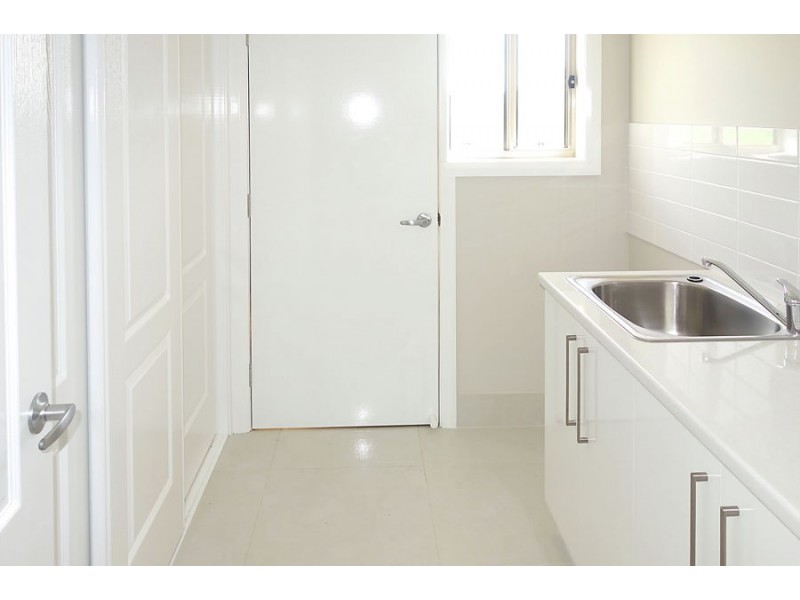 25 Maitland Drive, Estella NSW 2650