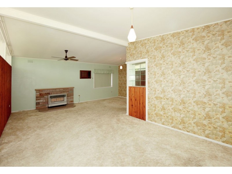 194 Bourke Street, Mount Austin NSW 2650