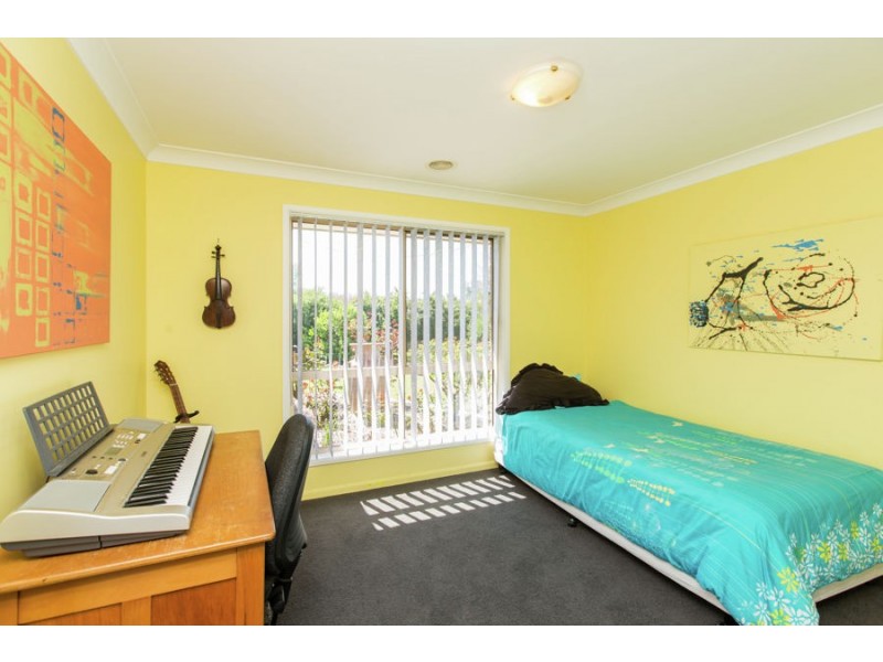 4 Talbot Place, Tatton NSW 2650