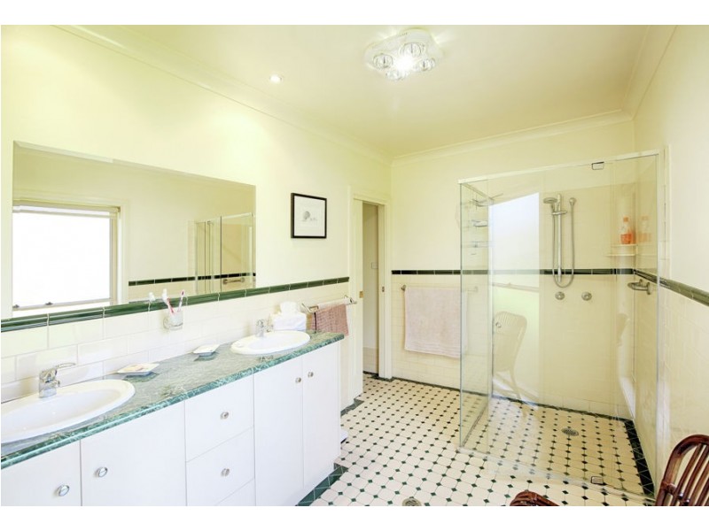 64 King Street, Tumbarumba NSW 2653