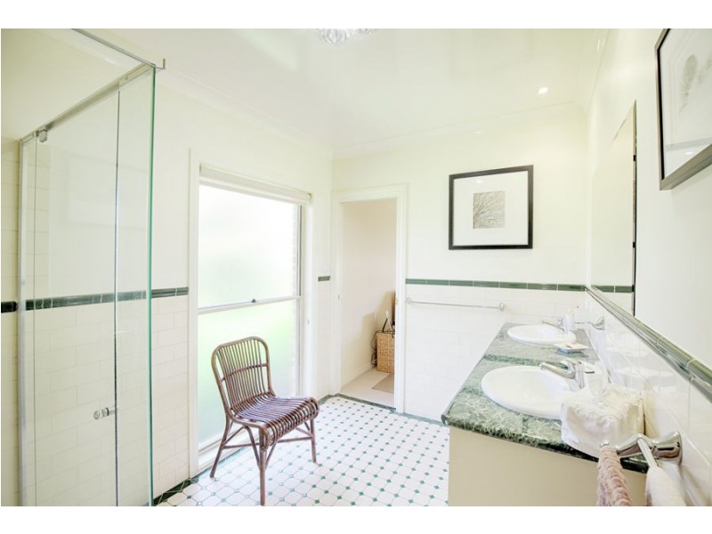64 King Street, Tumbarumba NSW 2653