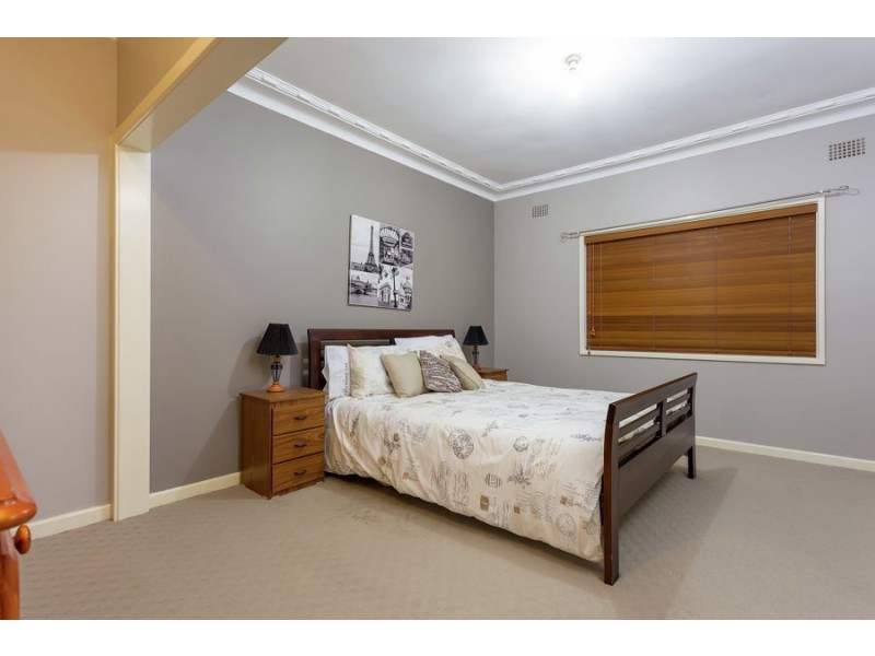 3 Koora Place, Mount Austin NSW 2650