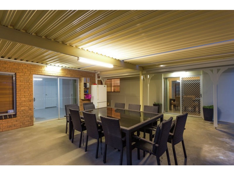 3 Koora Place, Mount Austin NSW 2650