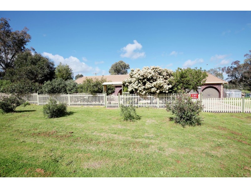 RMB 438A Jarvis Street, Oura NSW 2650
