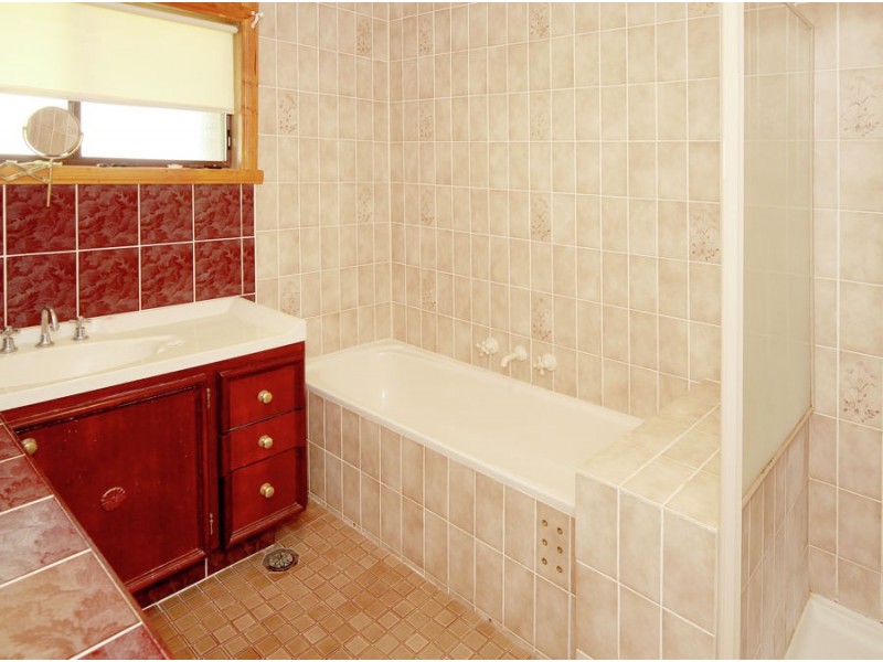 RMB 438A Jarvis Street, Oura NSW 2650