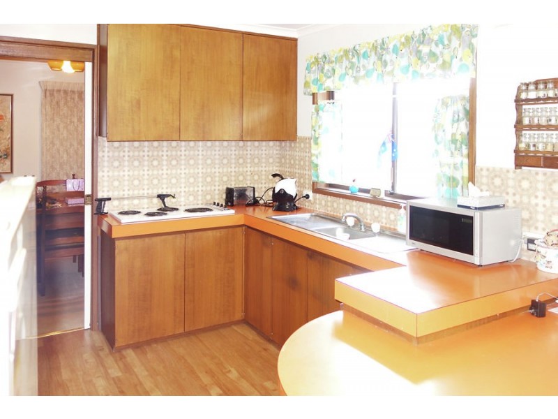 32 Temerloh Street, Tolland NSW 2650