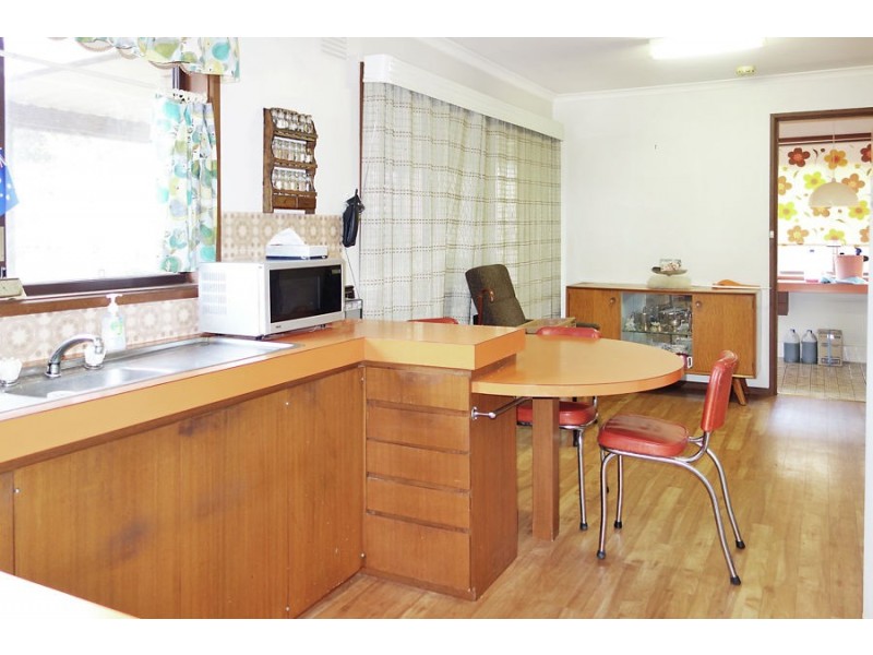 32 Temerloh Street, Tolland NSW 2650