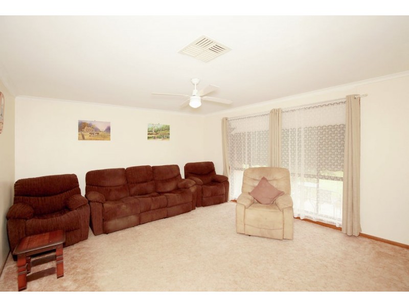 20 Dunn Avenue, Forest Hill NSW 2651