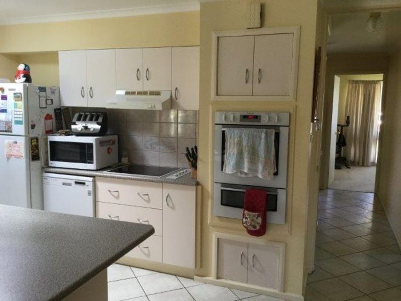 9 Loth Street, Ashmont NSW 2650