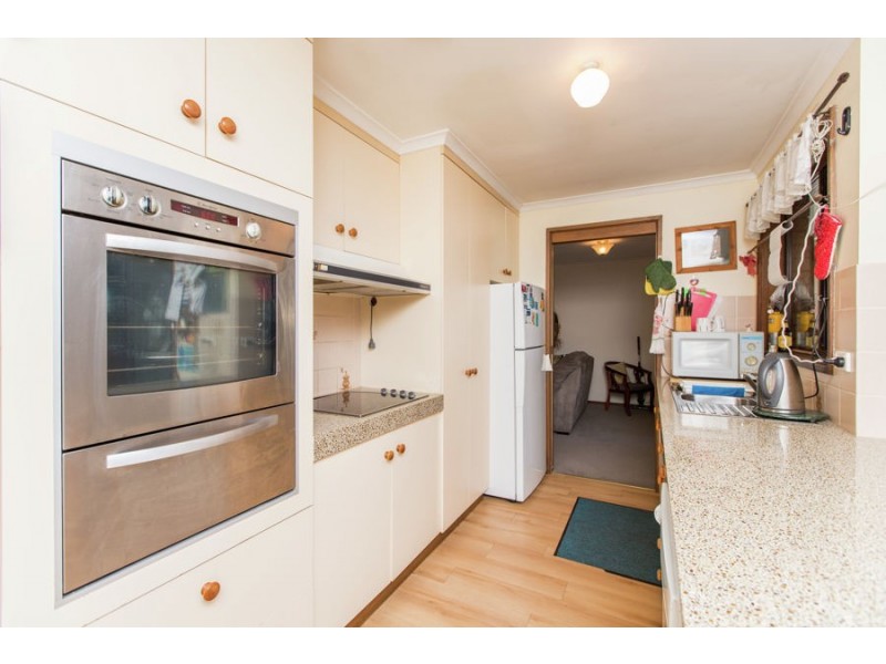 84 Stanley Street, Kooringal NSW 2650