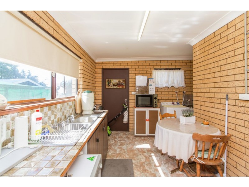 84 Stanley Street, Kooringal NSW 2650