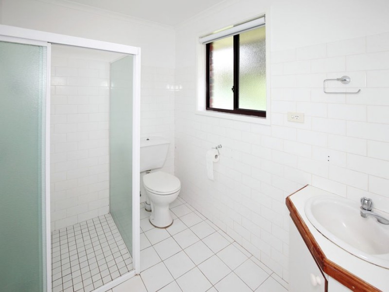 22 Maple Road, Lake Albert NSW 2650