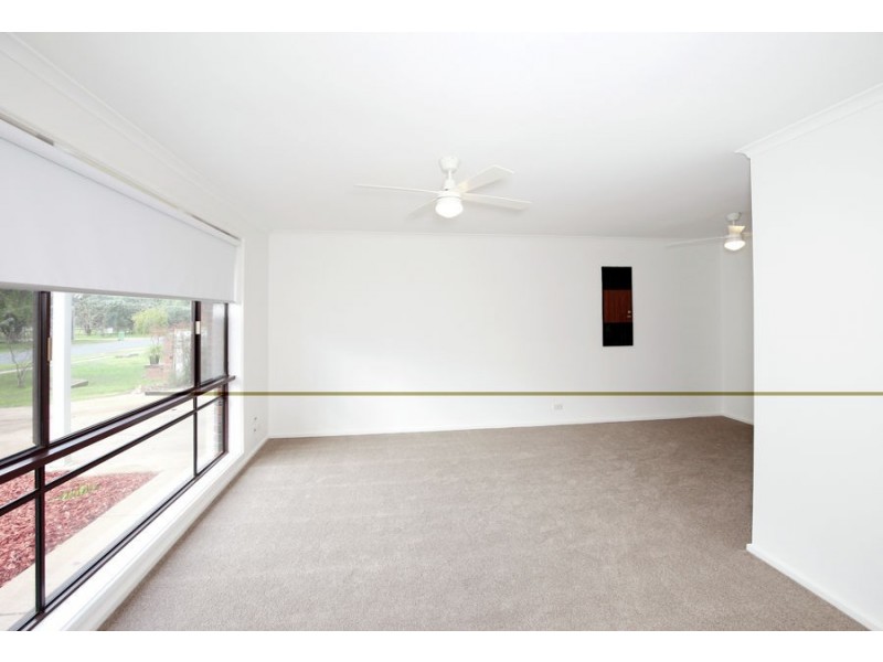 22 Maple Road, Lake Albert NSW 2650