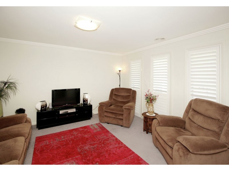 79 Strickland Drive, Boorooma NSW 2650