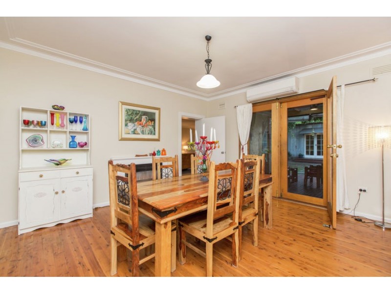 566 Kooringal Road, Kooringal NSW 2650