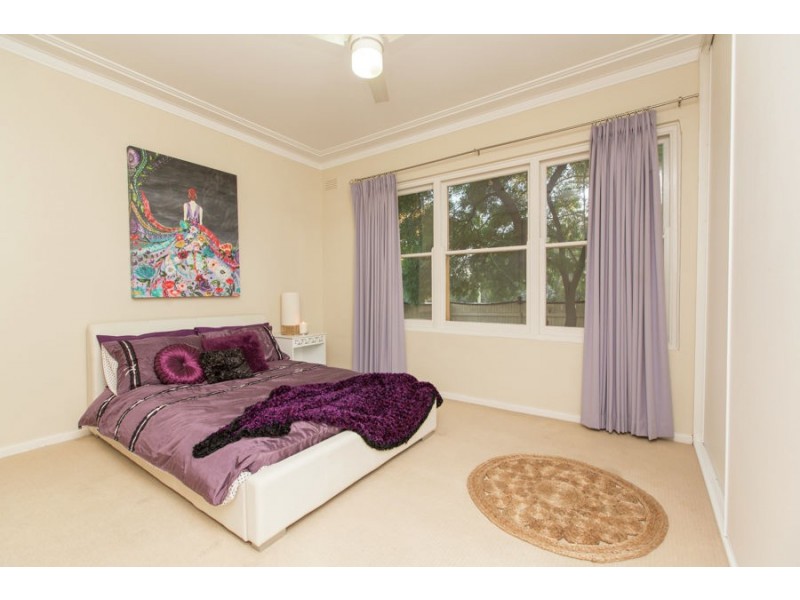 566 Kooringal Road, Kooringal NSW 2650