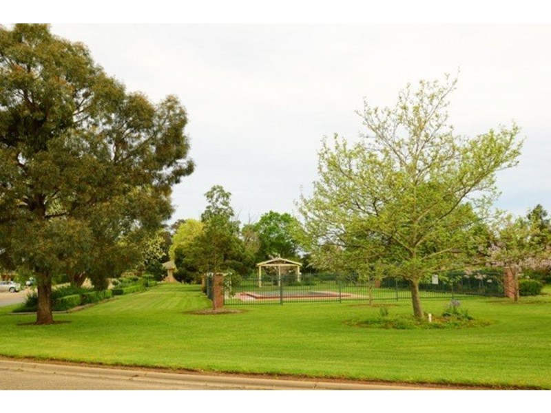 Golfview McNickle Road, Wagga Wagga NSW 2650