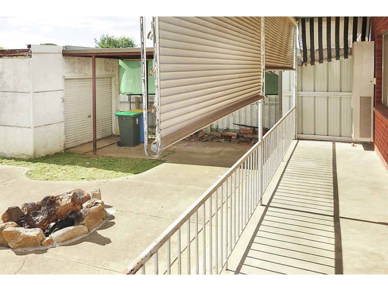 220 Bourke Street, Tolland NSW 2650