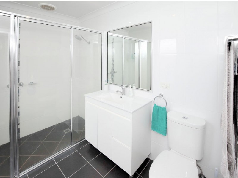 17 Alma Crescent, Estella NSW 2650