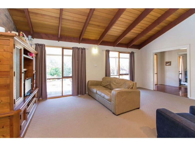 104 Wattle Lane, Coolamon NSW 2701