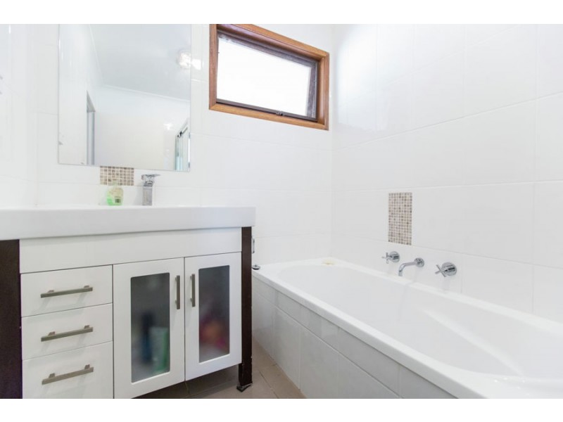 104 Wattle Lane, Coolamon NSW 2701