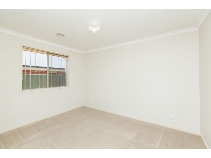 9 Protea Place, Forest Hill NSW 2651