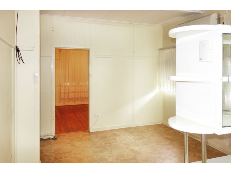 66 Hardy Avenue, Wagga Wagga NSW 2650