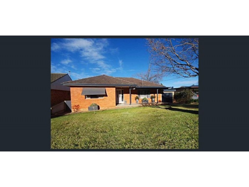 79 Meadow Street, Kooringal NSW 2650