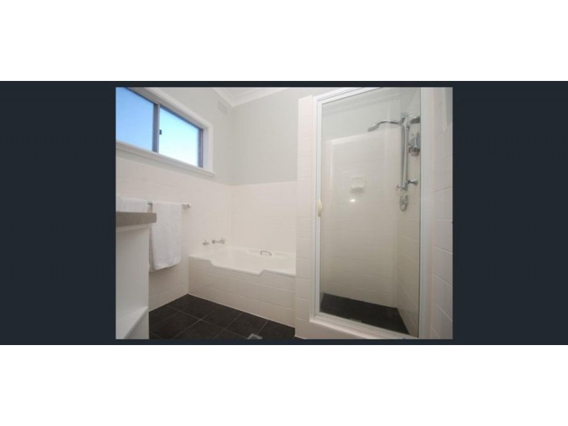 79 Meadow Street, Kooringal NSW 2650