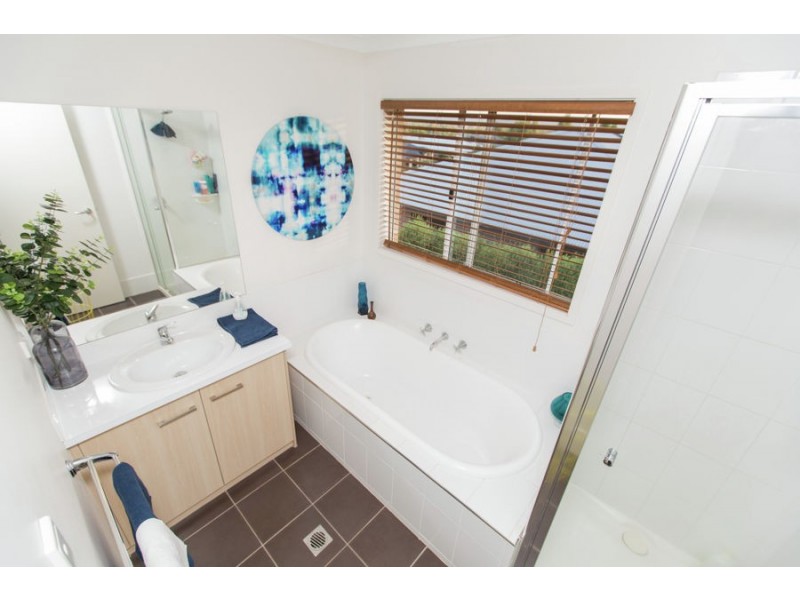 31 Brindabella Drive, Tatton NSW 2650