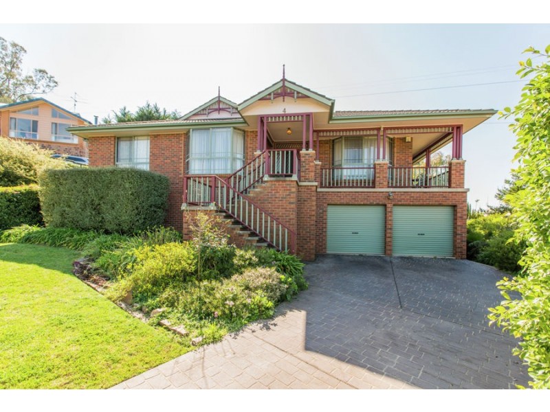 4 Loru Close, Kooringal NSW 2650