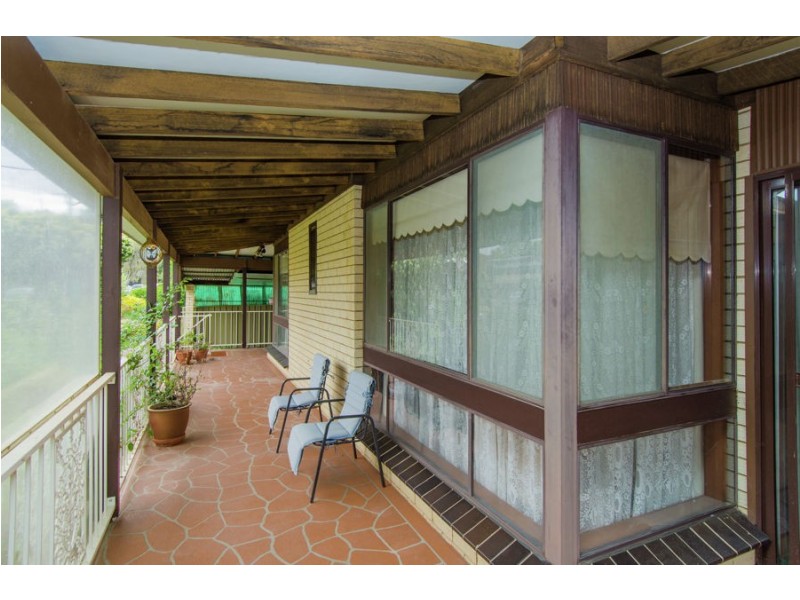 16 Temerloh Avenue, Tolland NSW 2650