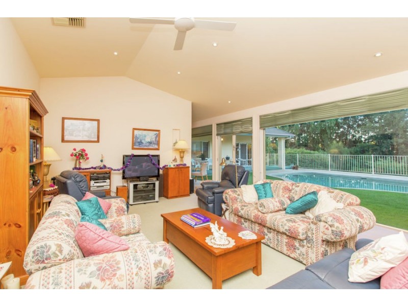 29 Lakehaven Drive, Lake Albert NSW 2650