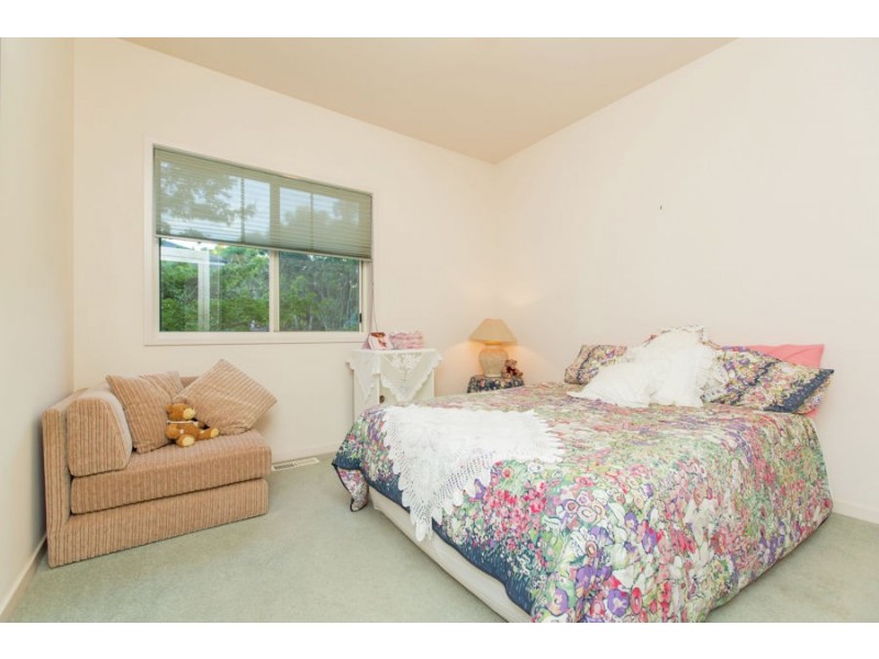 29 Lakehaven Drive, Lake Albert NSW 2650
