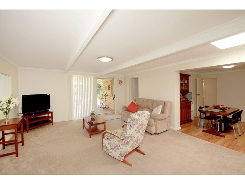 56 Geneva Crescent, Lake Albert NSW 2650