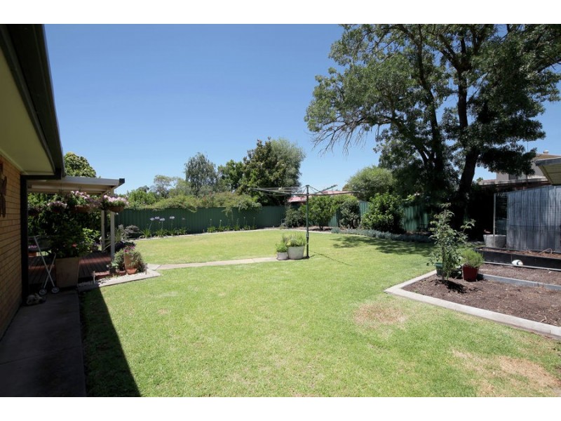 56 Geneva Crescent, Lake Albert NSW 2650