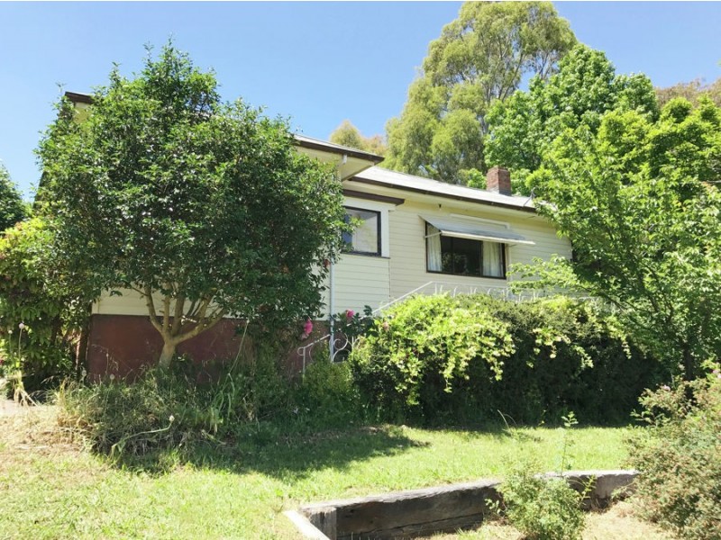 10 Power Street, Tumbarumba NSW 2653