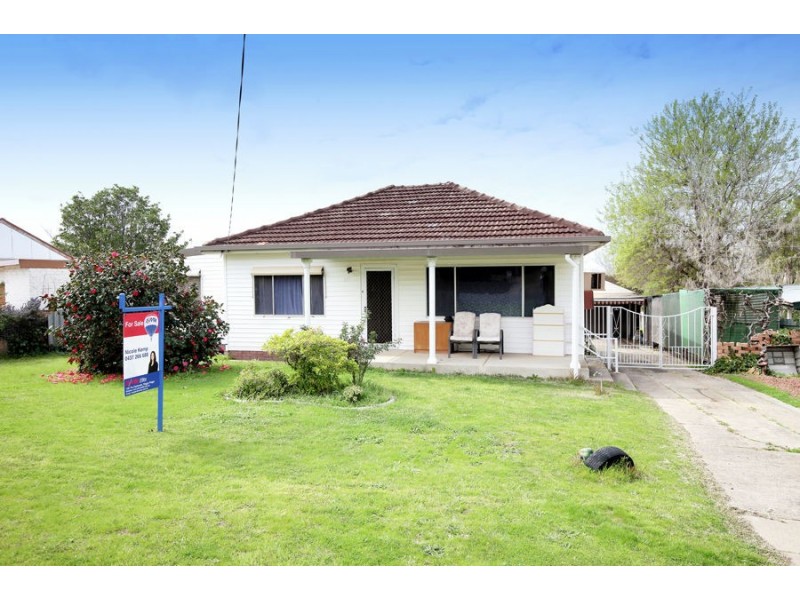 117 Meadow Street, Kooringal NSW 2650