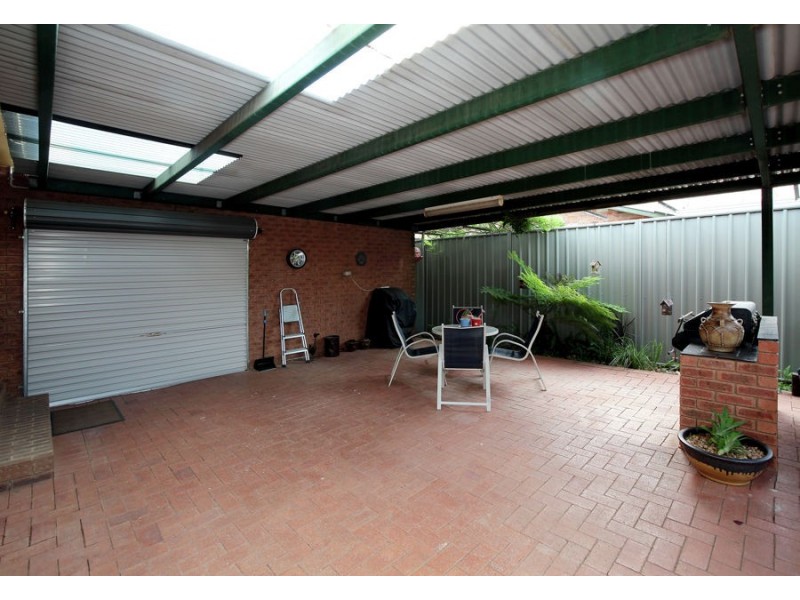 23 Telopea Crescent, Lake Albert NSW 2650