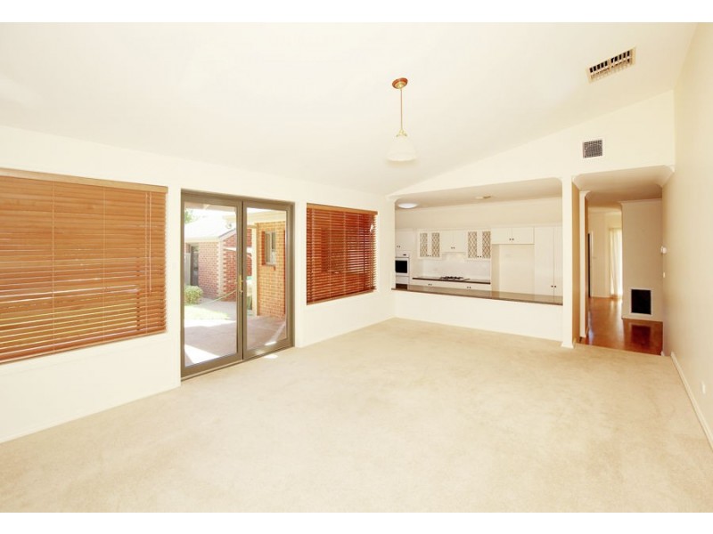 6 Fletcher Place, Kooringal NSW 2650
