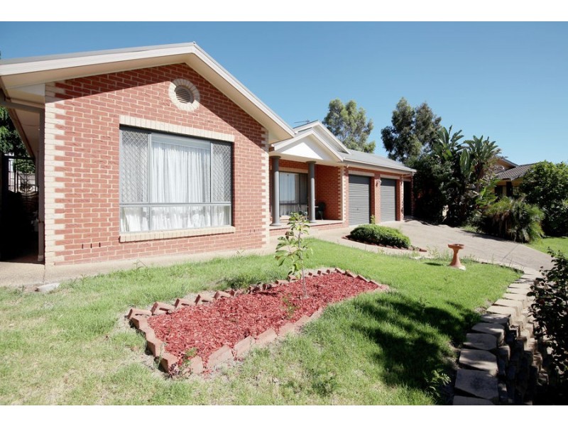 6 Fletcher Place, Kooringal NSW 2650