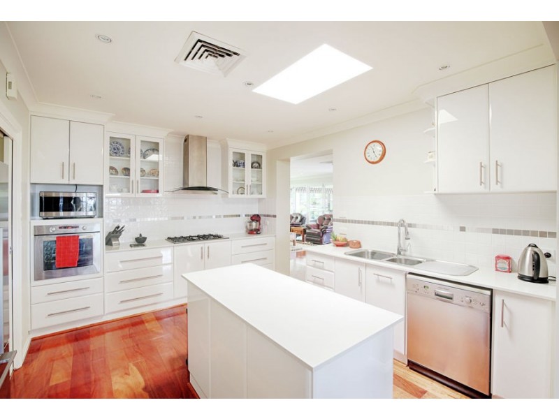 4 Baree Place, Kooringal NSW 2650