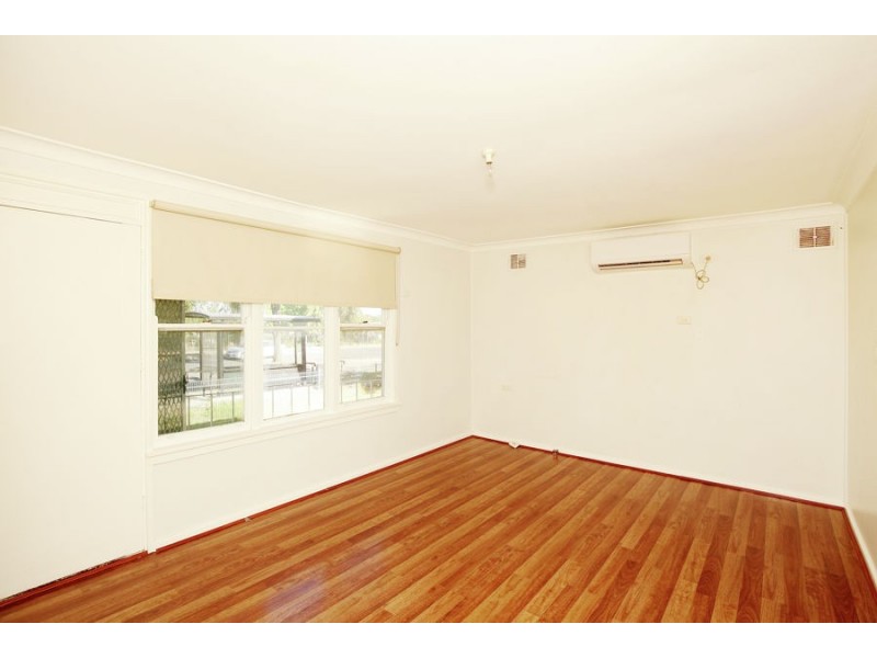 145 Bourke Street, Mount Austin NSW 2650