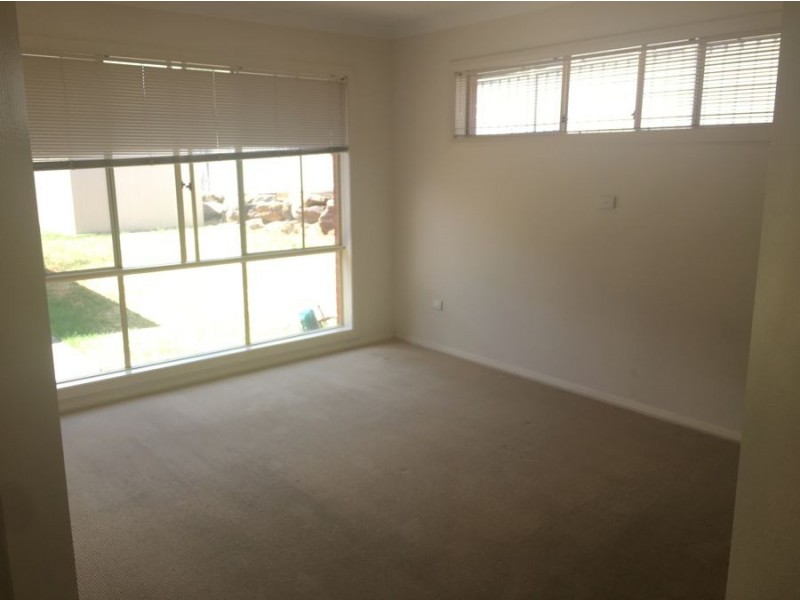 11 Werribee Road, Bourkelands NSW 2650