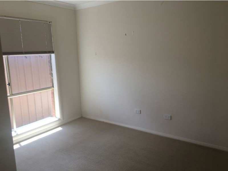 11 Werribee Road, Bourkelands NSW 2650