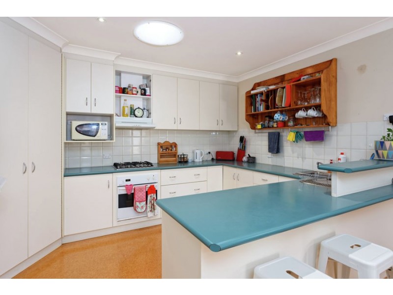 9 Clipper Way, Estella NSW 2650