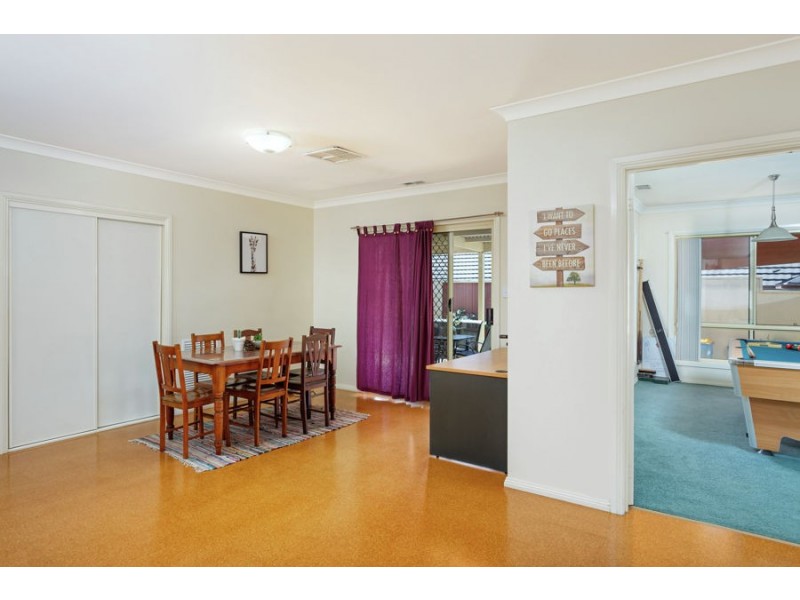 9 Clipper Way, Estella NSW 2650