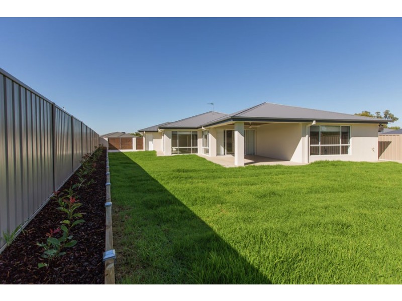 34 Darcy Drive, Boorooma NSW 2650