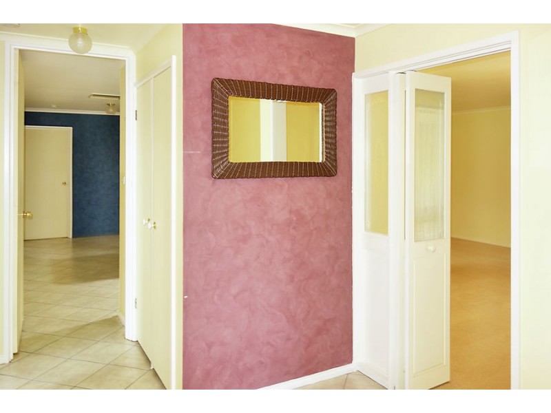 9 Loth Street, Ashmont NSW 2650